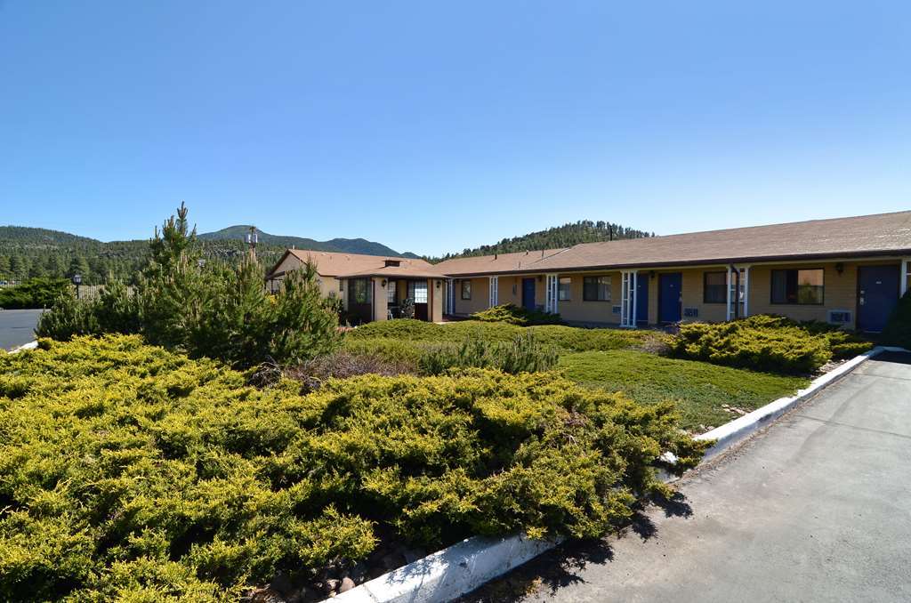 Super 8 By Wyndham Williams West Route 66 - Grand Canyon Area Exterior foto